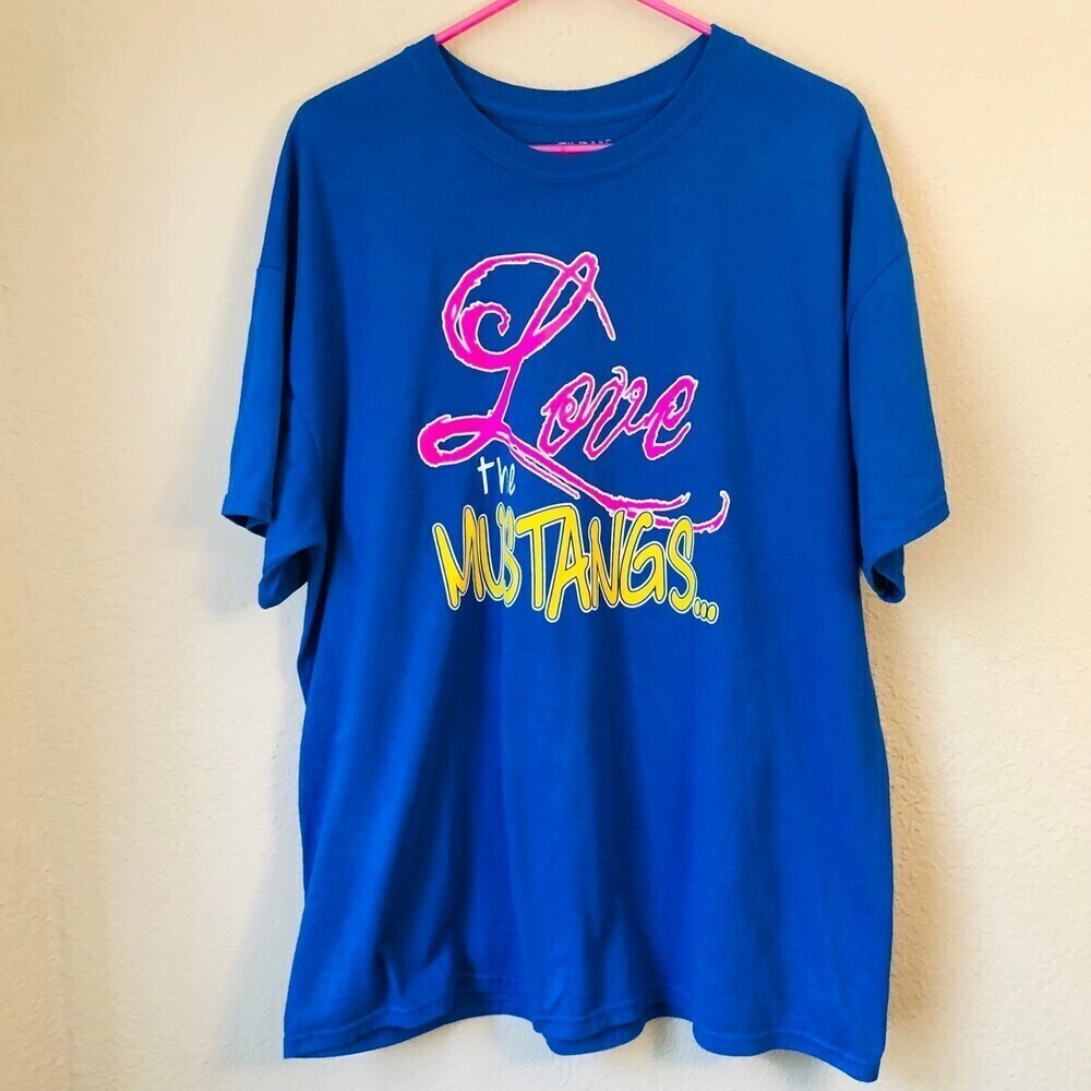Blue Graphic Car T-shirt Size XL Bright 90s Retro Style